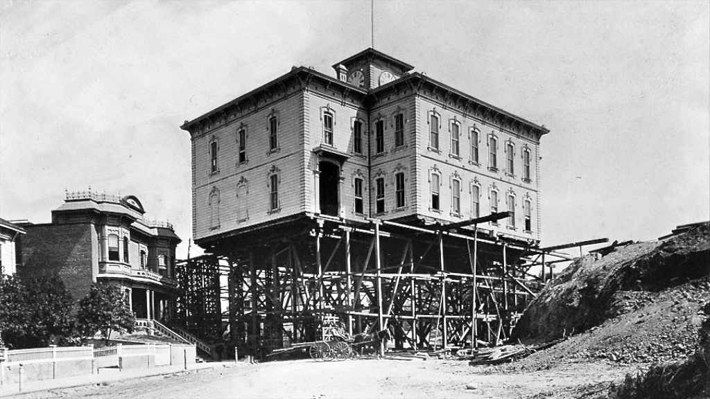 Moving Fort Moore High School in Los Angeles-1886