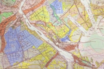 Carte géologique à 1/50.000 “Istres, XXX-44-45: La Crau”, B.R.G.M, 1975